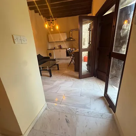 Cozy With Fireplace *