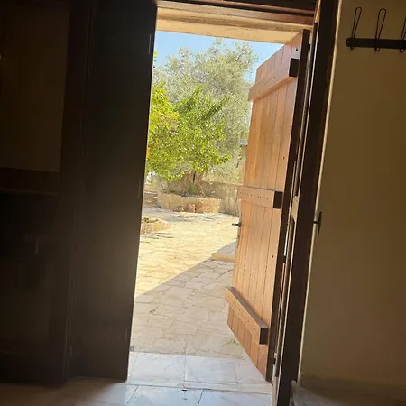 Cozy With Fireplace דירה