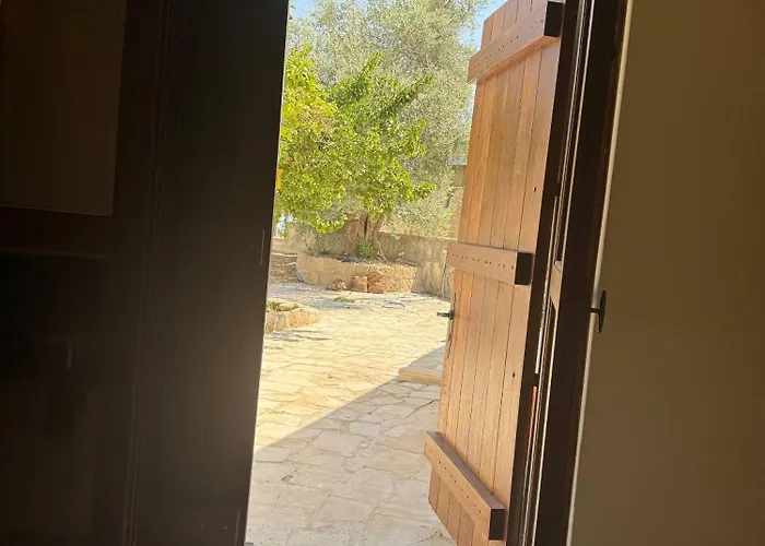 Cozy With Fireplace Lägenhet